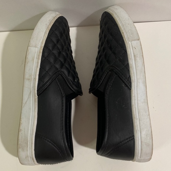 Streetwear Society Women's 6 Black Slip-On Sneakers - Picture 4 of 7